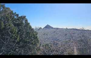 Pyramide de Cassini et Impluvium d'Orves